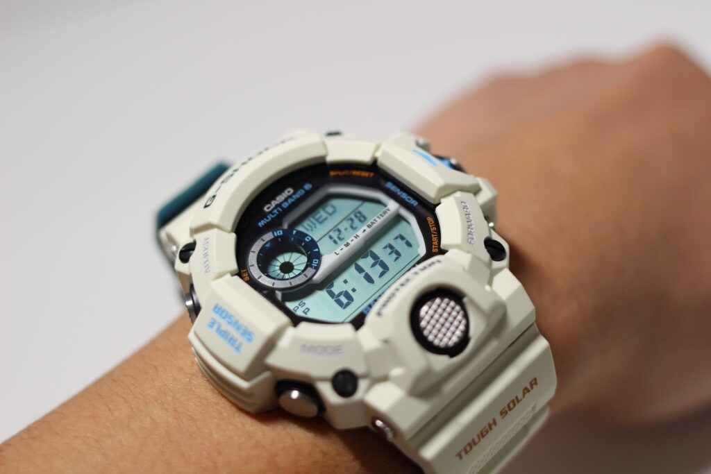 最安挑戦！ G-SHOCK GW-9408KJ-7JR EARTHWATCH コラボモデル